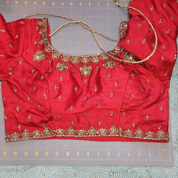 Red Beaded Sari Crop Top Indian Lehnga COSTUME Boho Small Medium NEW Bollywood - Picture 4 of 7
